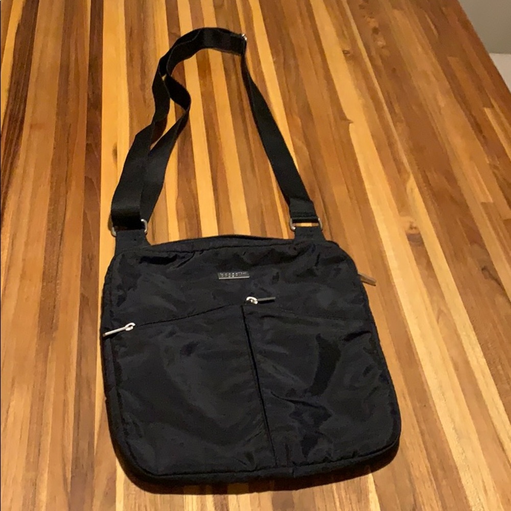Baggallini Crossbody bag
